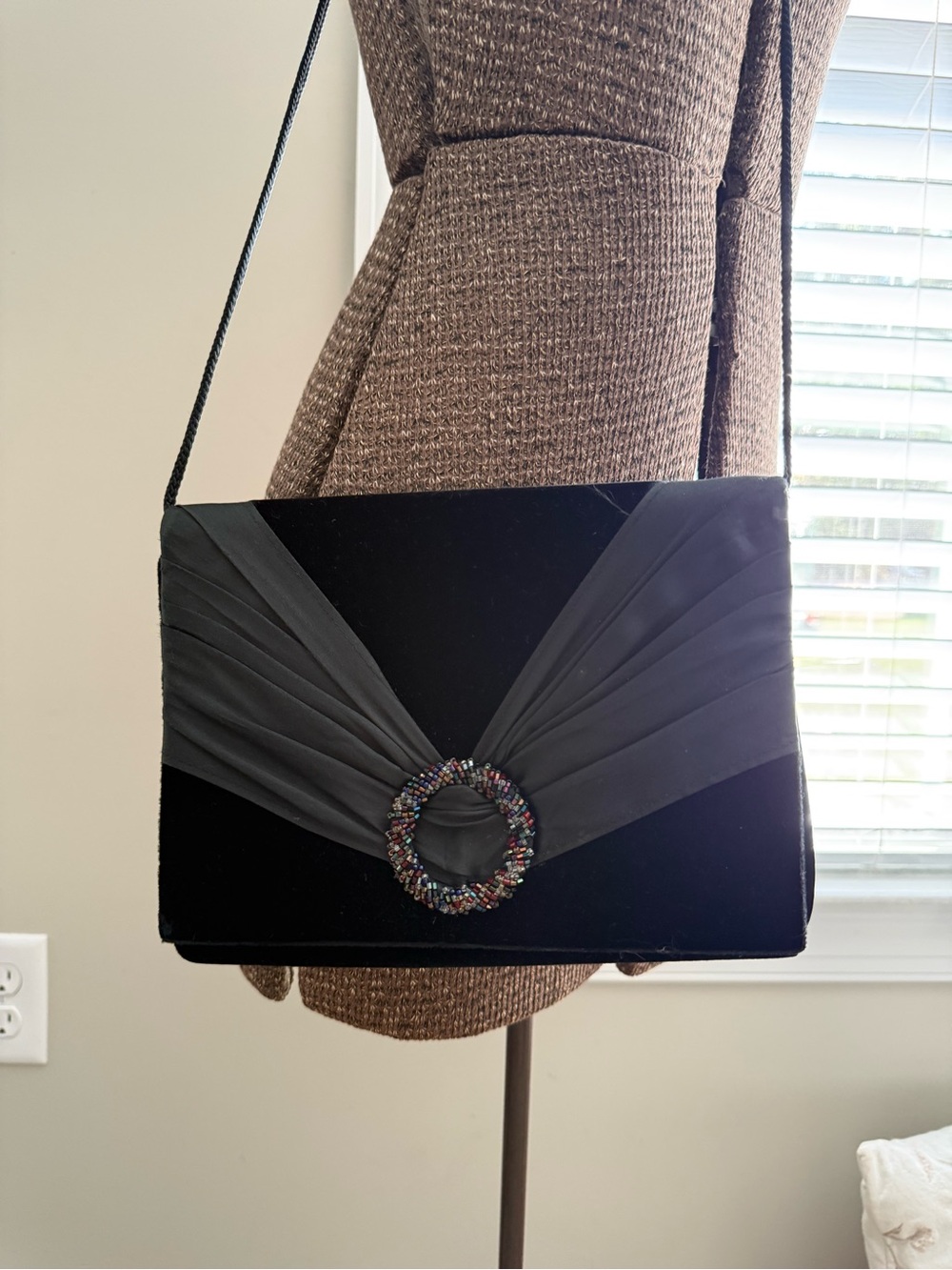 La Regale Black Evening Clutch with Beaded Ring Accent